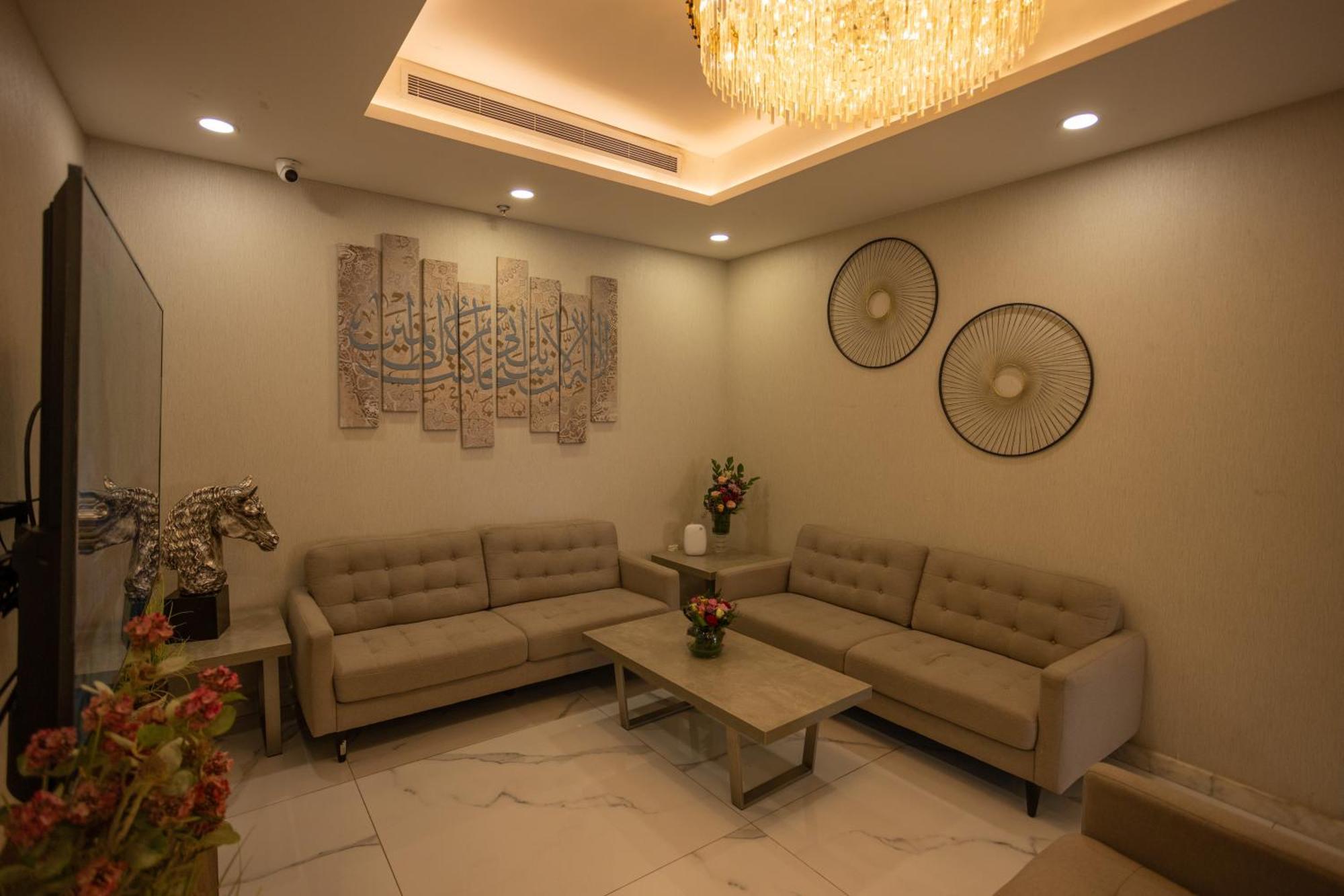 Laten Suites Andalus Mall Dschidda Exterior foto