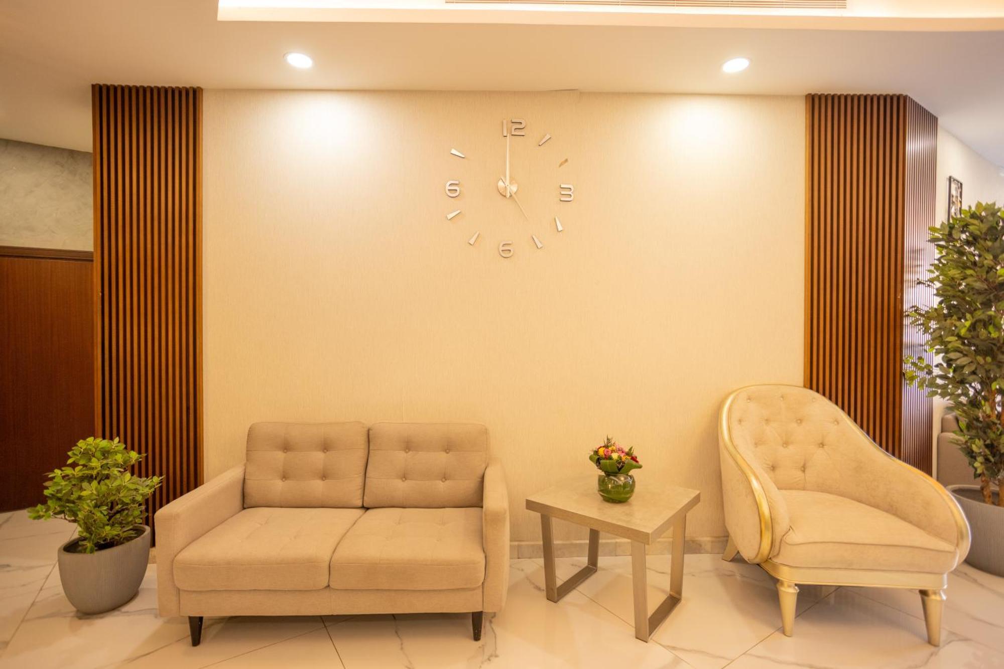 Laten Suites Andalus Mall Dschidda Exterior foto